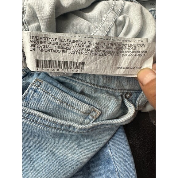 Forever 21 Premium Denim Skinny Jeans Women’s 26 Blue Distressed Ripped Pants - Picture 7 of 16